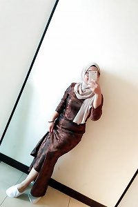 Sandals and fubu malay melayu